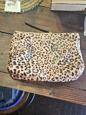 Leopard Print Zip Pouch - Tan and Black